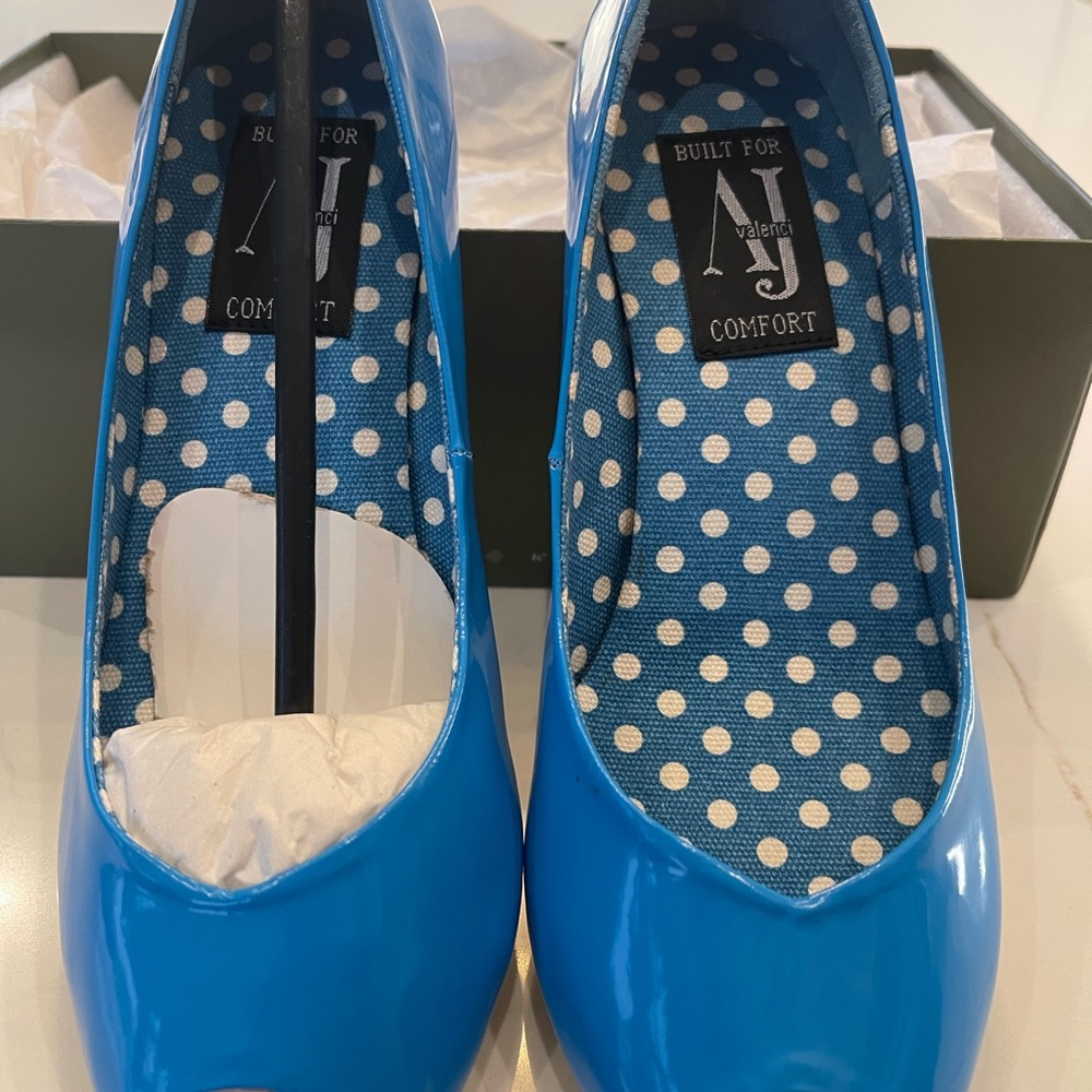 Brand New in Bx AJ Valenci real cute blue shoes 2 inch heel